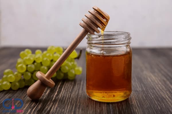 تصویر 3 از قیمت خرید عسل طبیعی عمده + فروش ویژه